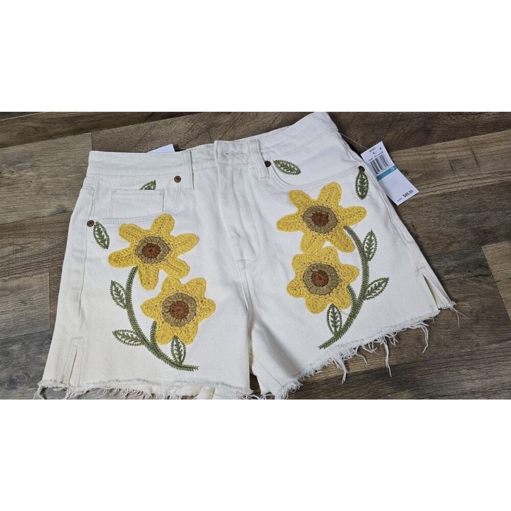 Blank NYC The Reeve Sunflower Floral Embroidered White Denim Shorts 27 New w Tag